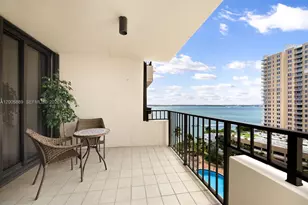 520 Brickell Key Dr, Miami, FL 33131 - Photo 4