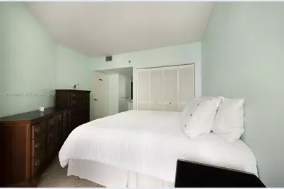 520 Brickell Key Dr #A1001, Miami, FL 33131 - Photo 14