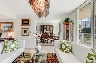 5900 Collins Ave, Miami Beach, FL 33140 - Photo 4