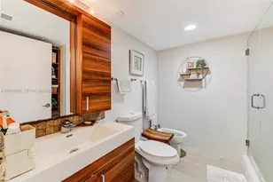 5900 Collins Ave, Miami Beach, FL 33140 - Photo 40