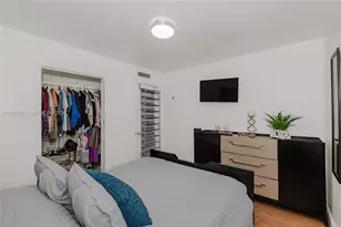 367 E 46th St, Hialeah, FL 33013 - Photo 14