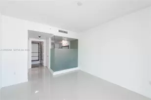92 SW 3rd St, Miami, FL 33130 - Photo 14