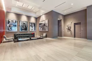 1080 Brickell Ave, Miami, FL 33131 - Photo 10