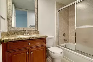 2320 S Cypress Bend Dr, Pompano Beach, FL 33069 - Photo 10