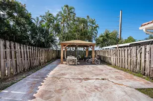 10958 SW 247th Ter, Homestead, FL 33032 - Photo 2