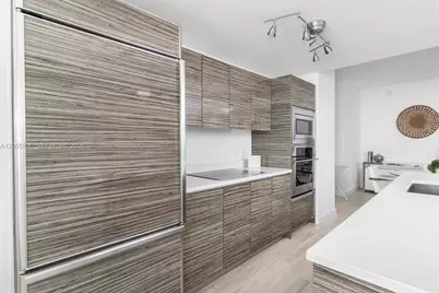 460 NE 28th St #3105, Miami, FL 33137 - Photo 10