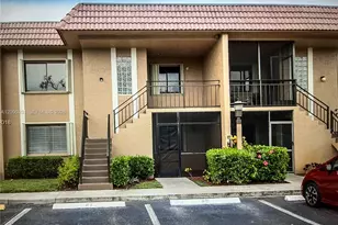 201 Lakeview Dr, Weston, FL 33326 - Photo 1