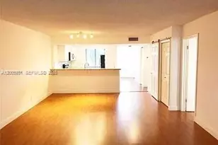 201 Lakeview Dr, Weston, FL 33326 - Photo 6