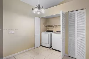 4397 Woodstock Dr, West Palm Beach, FL 33409 - Photo 8