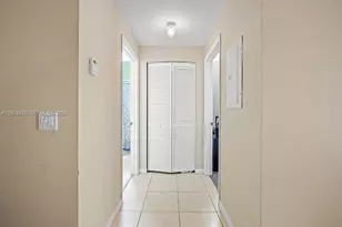 4397 Woodstock Dr, West Palm Beach, FL 33409 - Photo 14