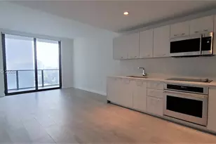 55 SW 9th St, Miami, FL 33130 - Photo 10