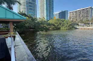 2201 Brickell Ave, Miami, FL 33129 - Photo 16