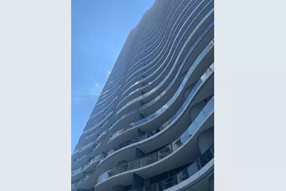 1000 Brickell Plz #4907, Miami, FL 33131 - Photo 4