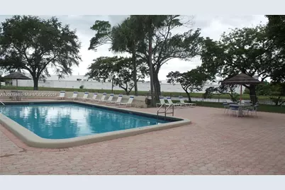 2320 S Cypress Bend Dr #204, Pompano Beach, FL 33069 - Photo 24
