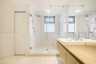 17301 Biscayne Blvd, North Miami Beach, FL 33160 - Photo 22