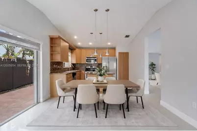 10523 SW 161st  Pl, Miami, FL 33196 - Photo 8