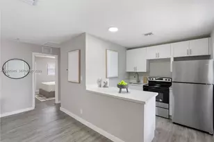 452 SW 4th Ave, Fort Lauderdale, FL 33315 - Photo 1