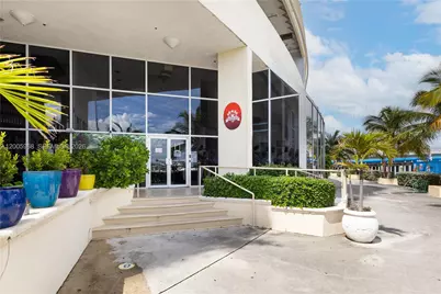7601 E Treasure Dr #1621, North Bay Village, FL 33141 - Photo 4