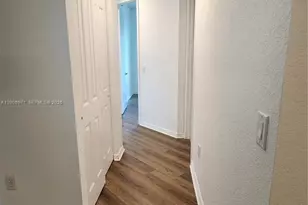 3600 Oaks Clubhouse Dr, Pompano Beach, FL 33069 - Photo 20
