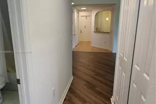 3600 Oaks Clubhouse Dr, Pompano Beach, FL 33069 - Photo 36