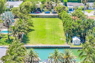 1051 NE 83rd St, Miami, FL 33138 - Photo 6