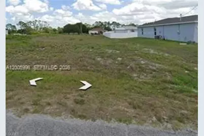 9046 Green Cir, Labelle, FL 33935 - Photo 2