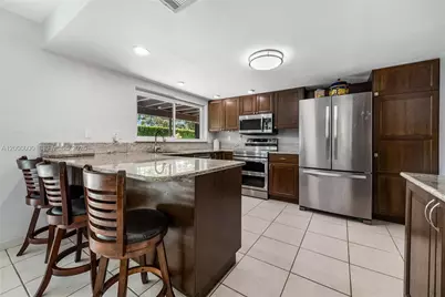 9321 SW 104th Ct, Miami, FL 33176 - Photo 6