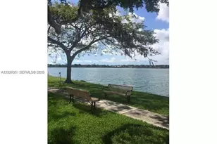 20840 San Simeon Way, Miami, FL 33179 - Photo 32