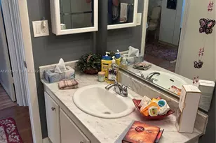 1200 NE Miami Gardens Dr, Miami, FL 33179 - Photo 20
