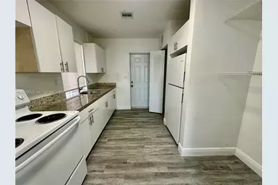 1095 NE 149th St #., Miami, FL 33161 - Photo 10