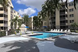 8290 Lake Dr, Doral, FL 33166 - Photo 42