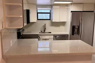 8290 Lake Dr, Doral, FL 33166 - Photo 12