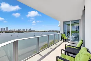 17111 Biscayne Blvd, North Miami Beach, FL 33160 - Photo 2