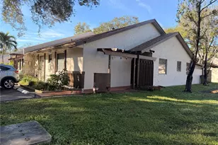 9601 NW 16th St, Pembroke Pines, FL 33024 - Photo 4