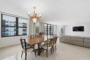 9801 Collins Ave, Bal Harbour, FL 33154 - Photo 26