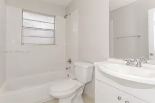 18931 NW 33rd Pl, Miami Gardens, FL 33056 - Photo 14
