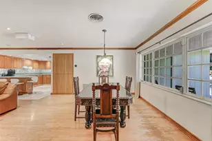 866 NE 99th St, Miami Shores, FL 33138 - Photo 8