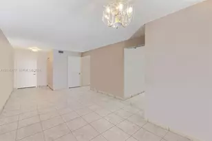 2642 Collins Ave, Miami Beach, FL 33140 - Photo 10