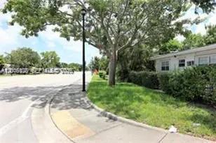 190 NE 90th St, El Portal, FL 33138 - Photo 6