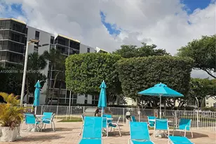 20500 W Country Club Dr, Aventura, FL 33180 - Photo 10