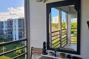20500 W Country Club Dr, Aventura, FL 33180 - Photo 4