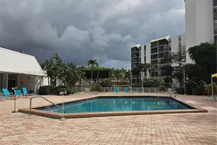 20500 W Country Club Dr, Aventura, FL 33180 - Photo 12