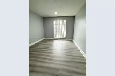 9405 SW 76th St #Y32, Miami, FL 33173 - Photo 8