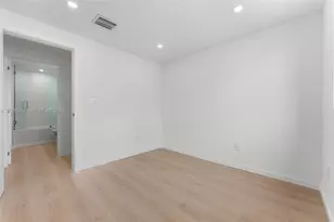 824 SE 12th Ct, Fort Lauderdale, FL 33316 - Photo 18