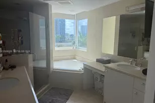 19400 Turnberry Way, Aventura, FL 33180 - Photo 4
