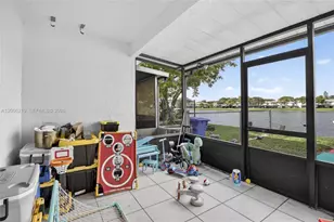 10431 NW 3rd St, Pembroke Pines, FL 33026 - Photo 8