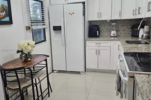 20400 W Country Club Dr, Aventura, FL 33180 - Photo 18