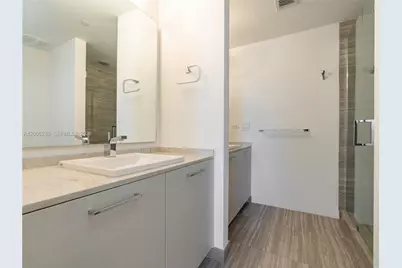 1010 Brickell Ave #2801, Miami, FL 33131 - Photo 14