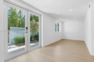 824 SE 12th Ct, Fort Lauderdale, FL 33316 - Photo 22