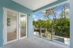 824 SE 12th Ct, Fort Lauderdale, FL 33316 - Photo 6
